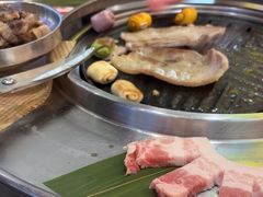 -哈哈碳都·牛肋条无限自助烤肉(宝龙店)