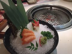 精品刺身拼盘（三拼）-赤坂亭M9和牛烧肉·日料398放题(万达店)