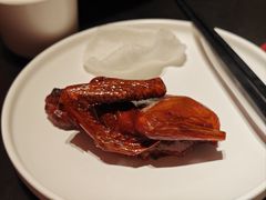 脆皮乳鸽-鸽子侯·家宴·平价海鲜(市图书馆店)