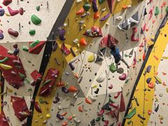 -问山MountQuest攀岩馆