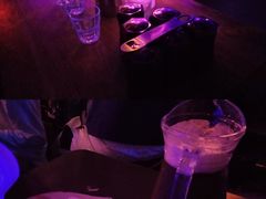-UP嘻哈酒吧(粉巢店)