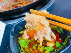 滑肉-化龙桥九宫格火锅(清水河店)