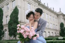 -喜爱高定婚纱摄影