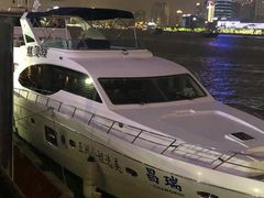 -北外滩百艇汇游艇俱乐部