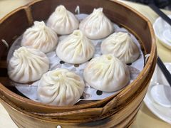-莱莱小笼·乔艾