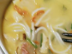 -彩云天云南餐厅