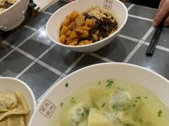 -潘国仙耳光馄饨(黄家阙路店)