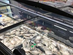 -沃尔玛(前山店)