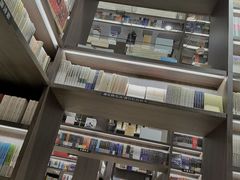 -钟书阁(群光广场店)