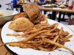 -HELLO 27 意面·沙拉·帕尼尼