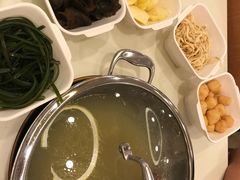 -一席地·本地鸡窝·杭帮鸡火锅(萧山银隆百货店)