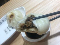 大明山珍素包-凤起龙游老面包子(凯德晶品店)