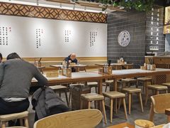 大堂-馋三尺蟹粉小笼(人民广场店)