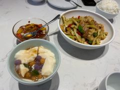 -峨嵋小镇·川菜(勒泰中心店)