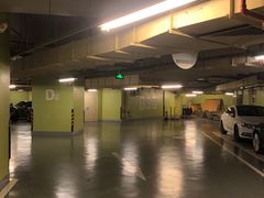 -上海来福士广场-停车场