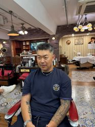-BarberKiNG男士理发馆Barbershop