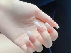 -七彩虹美甲美睫 半永久