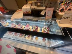 -花花卷卷·鲜食蛋糕(静安久光百货店)