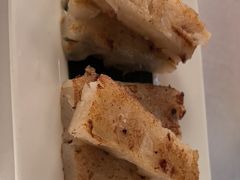 腊味萝卜糕-鹿鸣酒家(越秀店)
