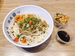 武汉热干面-文叔·湖北名小吃·小龙虾(华强北店)