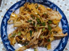 凉拌芭蕉花-蜗牛小馆醉乡民谣云南菜(惠新西里店)