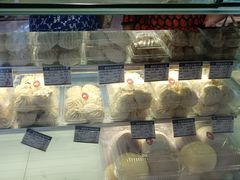 -白玉兰食品甜凤店(合生汇店)