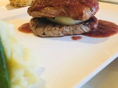 红酒小牛排-维兰西餐(万泉河店)