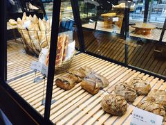 -Dough&Joe团憩(瑞虹天地月亮湾店)