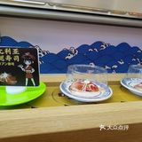 孩子多吃了不少也扭到了心仪的皮卡丘