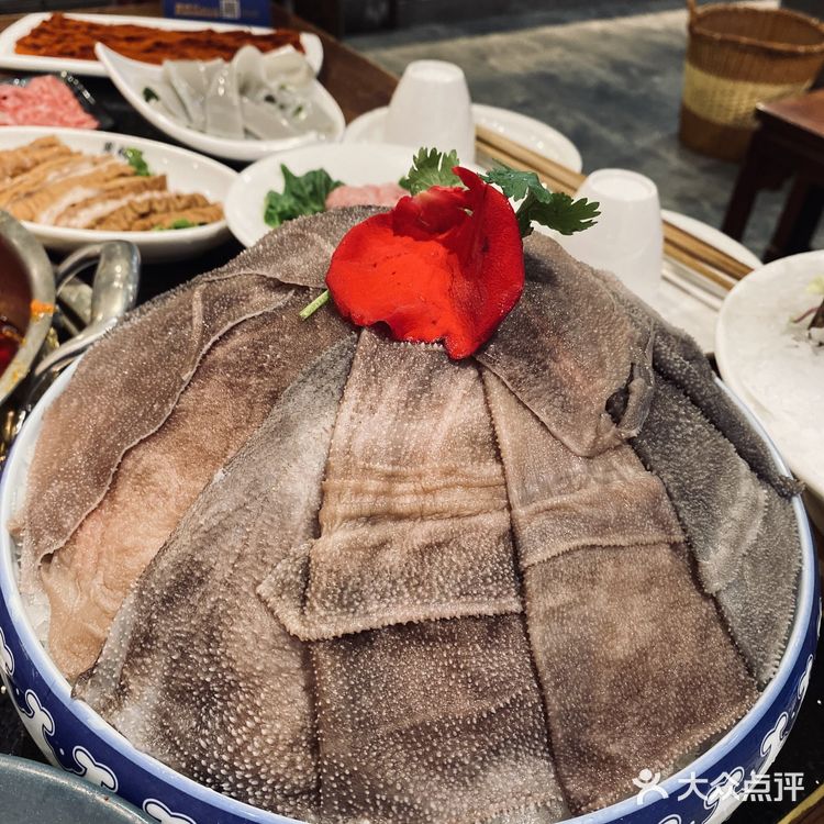 周师兄就是火锅界的天花板🌸