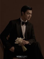 -至臻微拉婚纱摄影