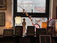 -邊城書店