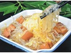 白菜猪肉炖粉条-白天鹅家宴·东北菜