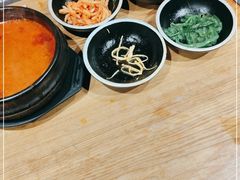 -青瓦炭韩潮烤肉(花园道店)