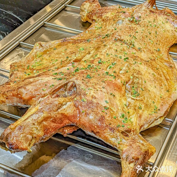 聚餐来这|烤全羊给我香迷糊了外酥里嫩