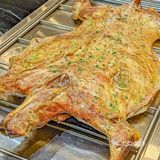 聚餐来这｜烤全羊给我香迷糊了外酥里嫩