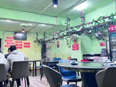 二楼座位-大富蚝乌东哥饭店·石锅鱼杂·柠檬鸭(革新路店)