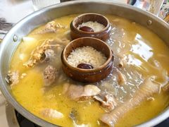 -朴小妹人参鸡汤火锅(长白山万达店)