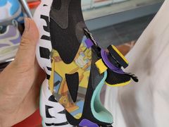 -枫叶小镇奥特莱斯