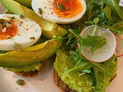 牛油果吐司-Egg•Allday Brunch(襄阳北路店)