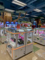 -莫莉幻想儿童乐园(武汉保利广场店)