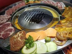 -哈哈碳都·牛肋条无限自助烤肉(台江万达店)