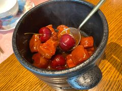 车厘子烧五花肉-甜阿姨·天台花园私房菜(万松园店)
