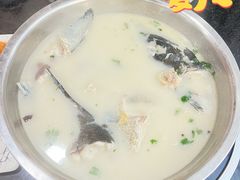 -雪野鱼头大王邢府公老店(雪野湖店)