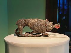 -Nathalie Djurberg与Hans Berg“牛皮纸包裹的月亮”-Prada荣宅当季展览