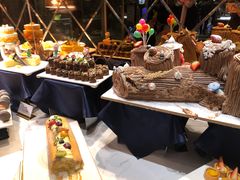 -小天鹅戴斯酒店鲸鲨百汇创作料理