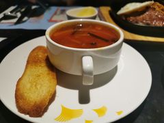 罗宋汤配奶香片-半秋山西餐厅(巴南万达广场店)