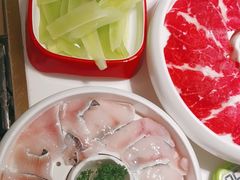 -洪氏嗨捞·猪肚鸡火锅(阳光天地店)