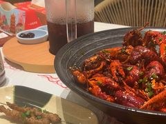 -肥肥虾庄·金牌油焖大虾(汉口城市广场店)