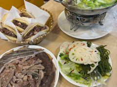 -闫家驴肉老店(华电一校店)